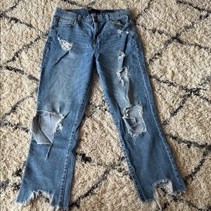 Kendall and Kylie Distressed destroyed Women's cropped Jeans size 7/28